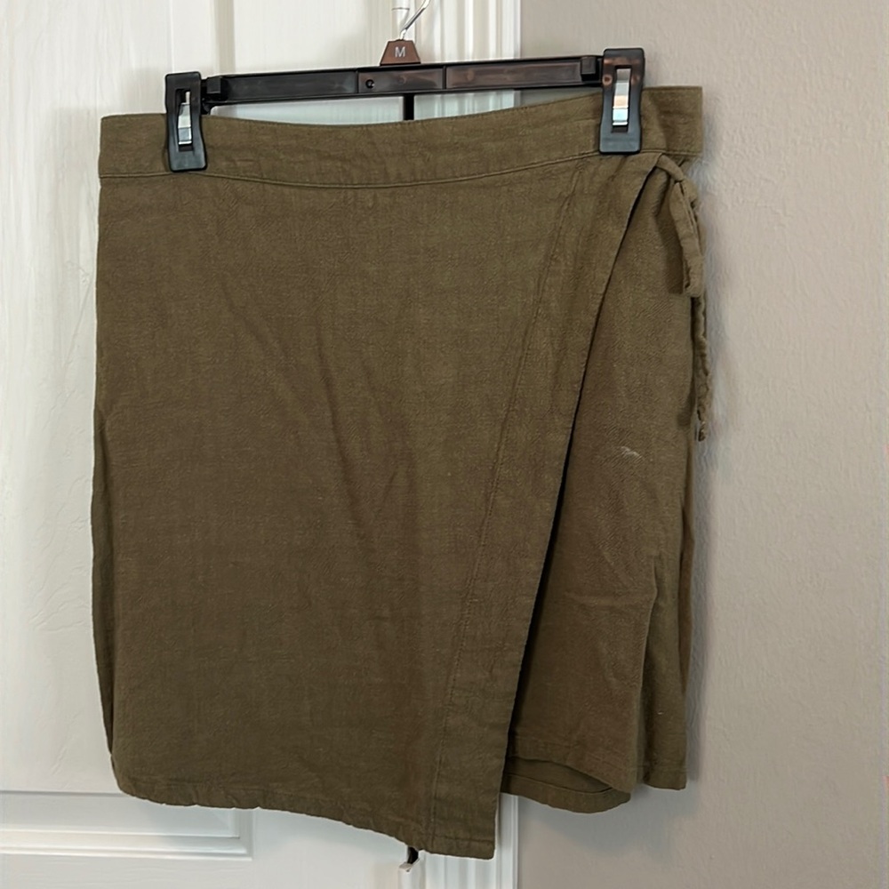 Olive green skirt with side tie